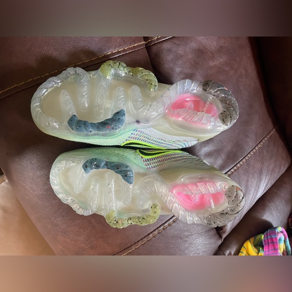 Nike Air VaporMax 2021 Flyknit NN "Volt/Black/Photo Blue/Metallic Silver" - Picture 6 of 6